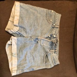 Gap women’s jean shorts
